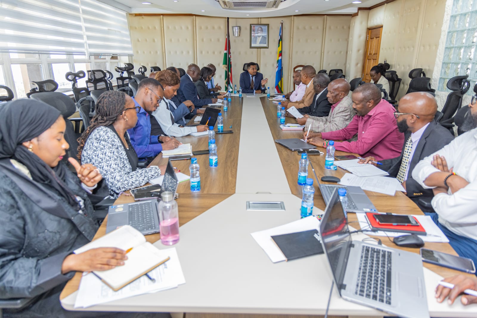 Transport P.S. Holds Consultative Meeting with Federation of Public Transport Sector Members