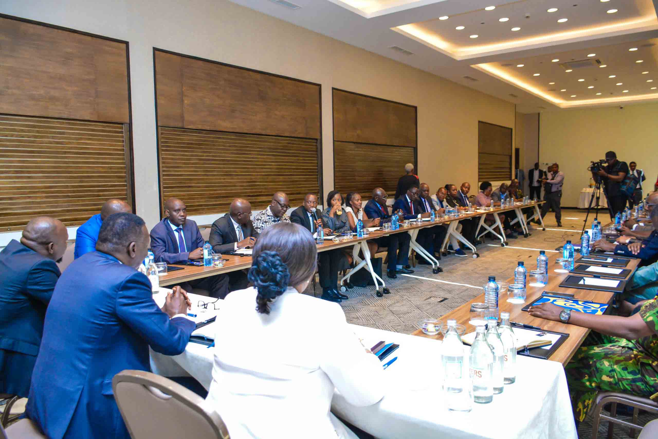 Cabinet Implements Airport Charter to Enhance Operational Efficiency Through Improved Agency Coordination