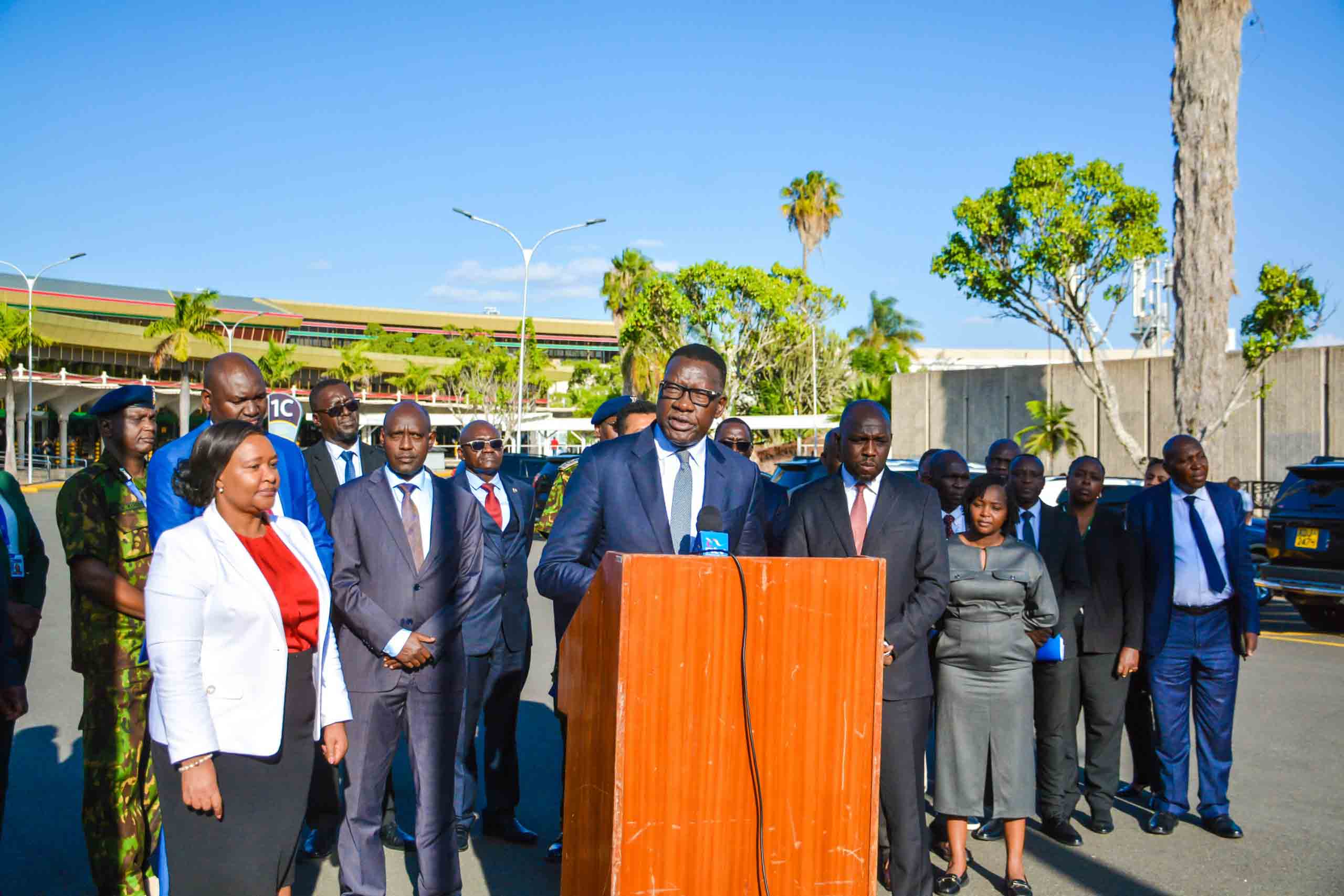 Cabinet Implements Airport Charter to Enhance Operational Efficiency Through Improved Agency Coordination