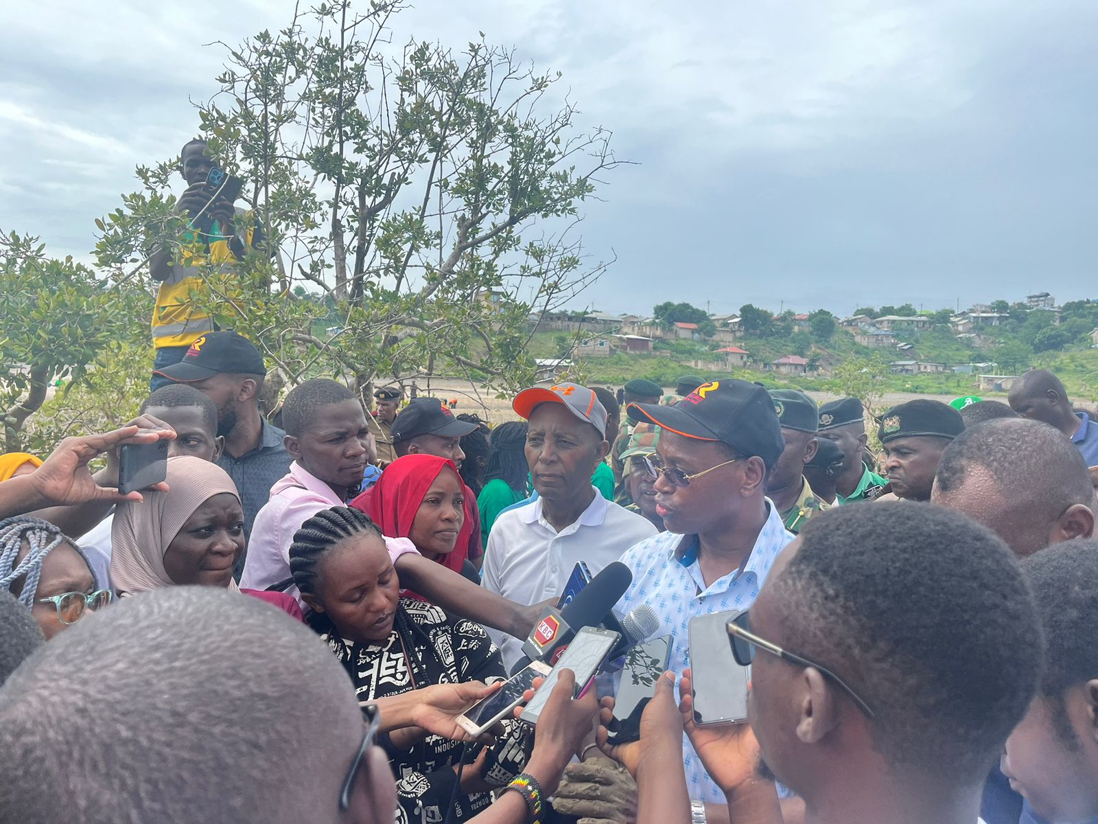 Ministry Of Roads and Transport Leads Mangrove Planting Initiative in Jomvu, Mombasa County on National Tree Growing Day 2024