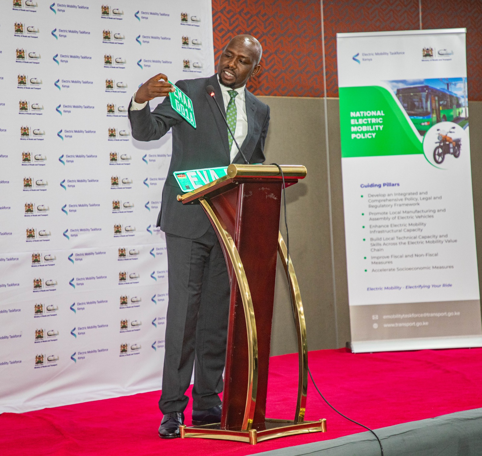 Cabinet Secretary for Roads and Transport, Hon. Kipchumba Murkomen