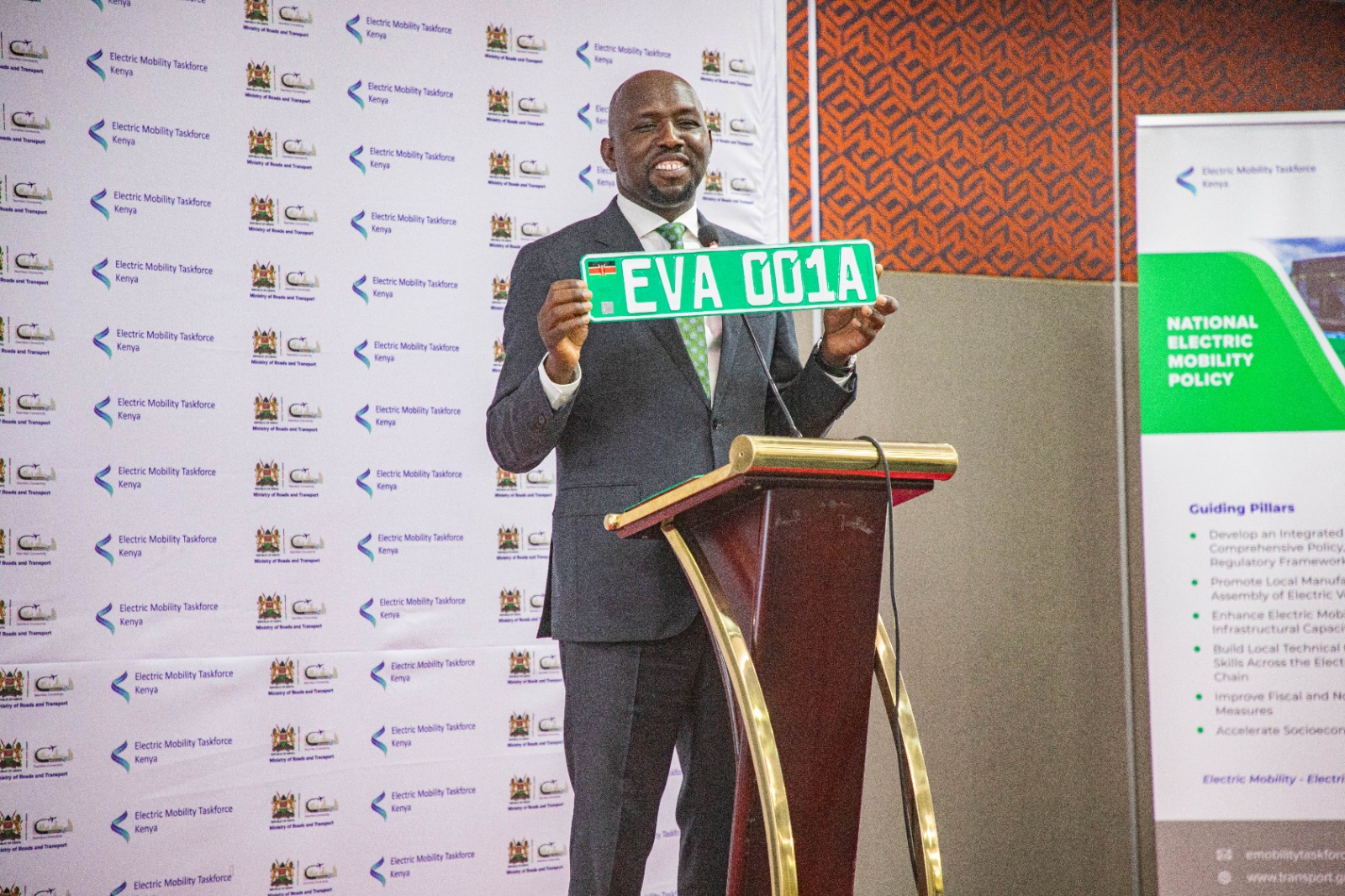 Cabinet Secretary for Roads and Transport, Hon. Kipchumba Murkomen