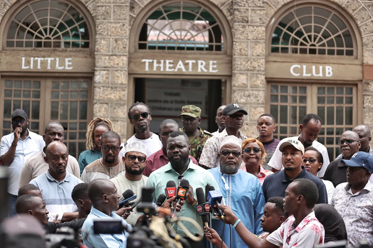 PS Transport,MD KR,Mvita MP, Senator Mombasa and Officials of Little Theatre Club