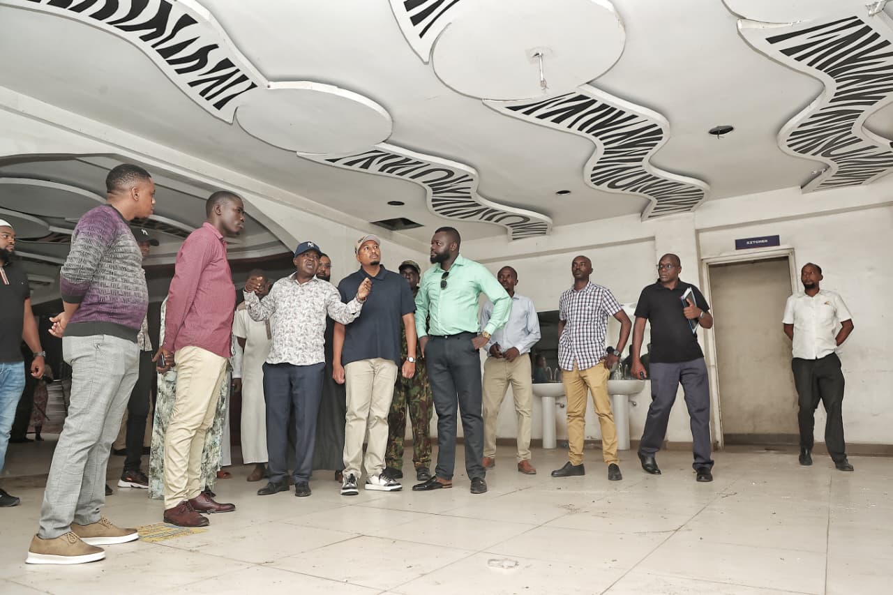 PS Transport,MD KR,Mvita MP, Senator Mombasa and Officials of Little Theatre Club