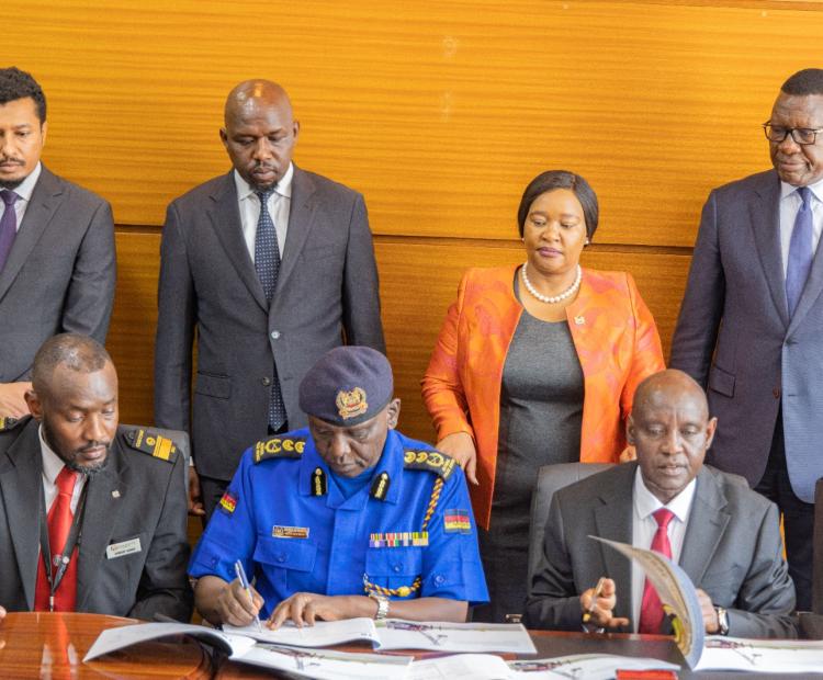 CS Chirchir Presides over the signing of JKIA’s Service Delivery Charter.